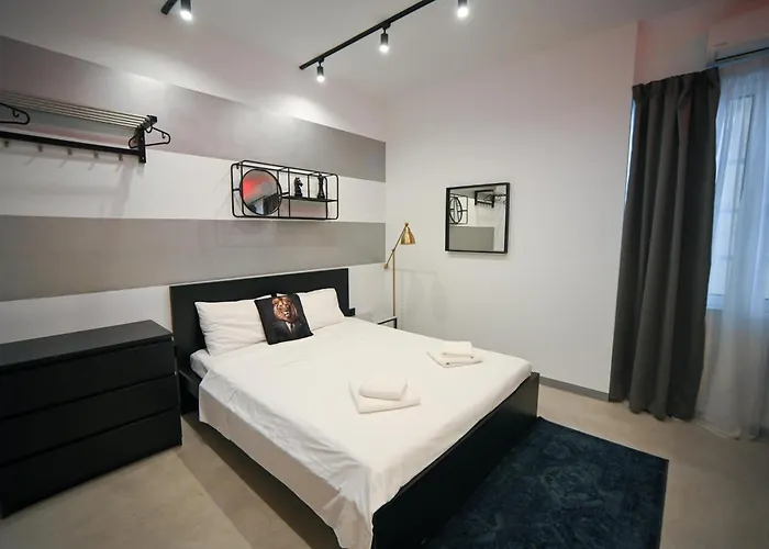 Poseidon Suite By Zeussuites